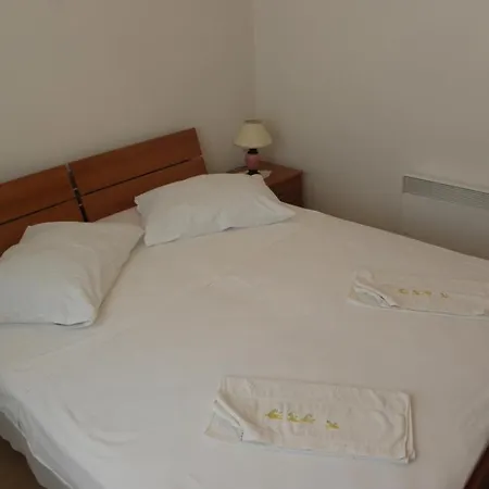 Holiday House In With Sea View, Terrace, Air Conditioning, Washing Machine Feriehus Lumbarda