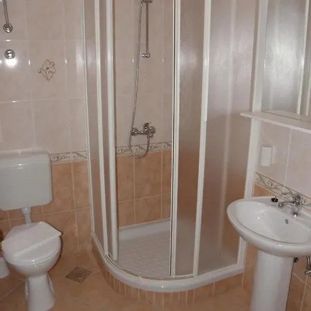 Holiday House In With Sea View, Terrace, Air Conditioning, Washing Machine Feriehus